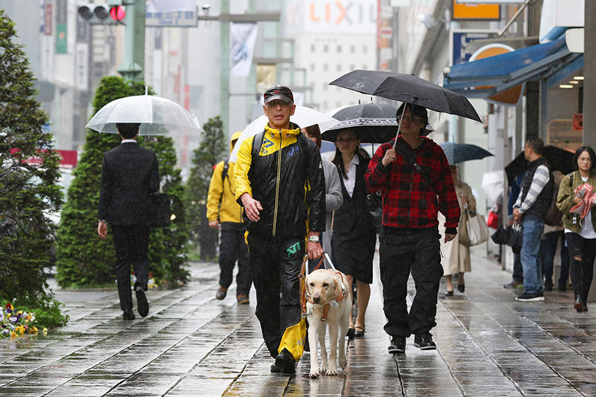 Dog Snapshot R 令和の犬景Vol.11　アイメイトの聖地・銀座