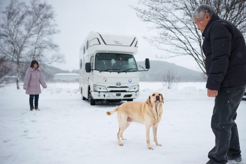 Dog Snapshot R 令和の犬景Vol.47　キャンピングカーで犬連れぶらり旅 ― リタイア後の理想的な暮らし