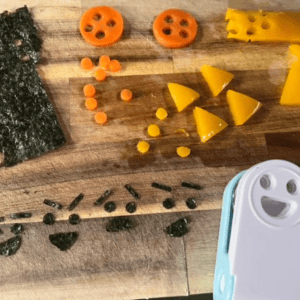 ※丸くくり抜く道具を使うと簡単にできます